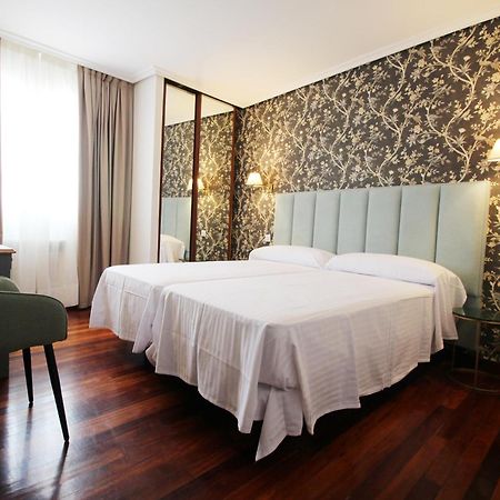 Hosteria De Adarzo Auto Check Santander Bagian luar foto